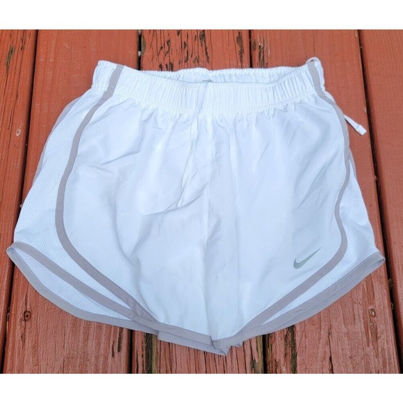 Nike Shorts Womens XS Dri Fit Track Running Jogging Training Ladies 3 Inch - Picture 1 of 4
